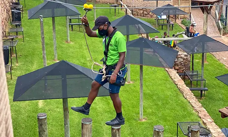 Chimp & Zee - Pines Resort - Rope Course