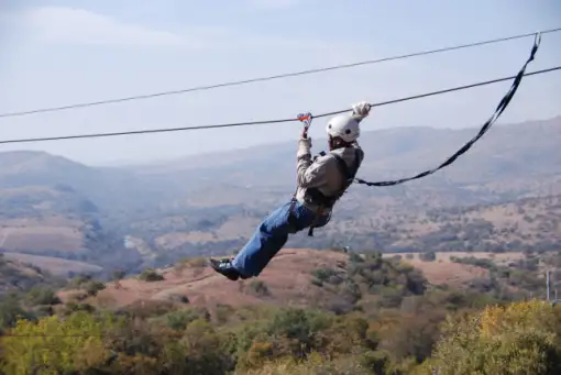 Ama Zwing Zwing - Zip Lines