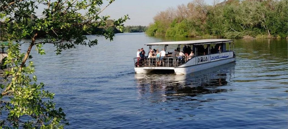 Aqua Lounge Cruises - Boat Trips