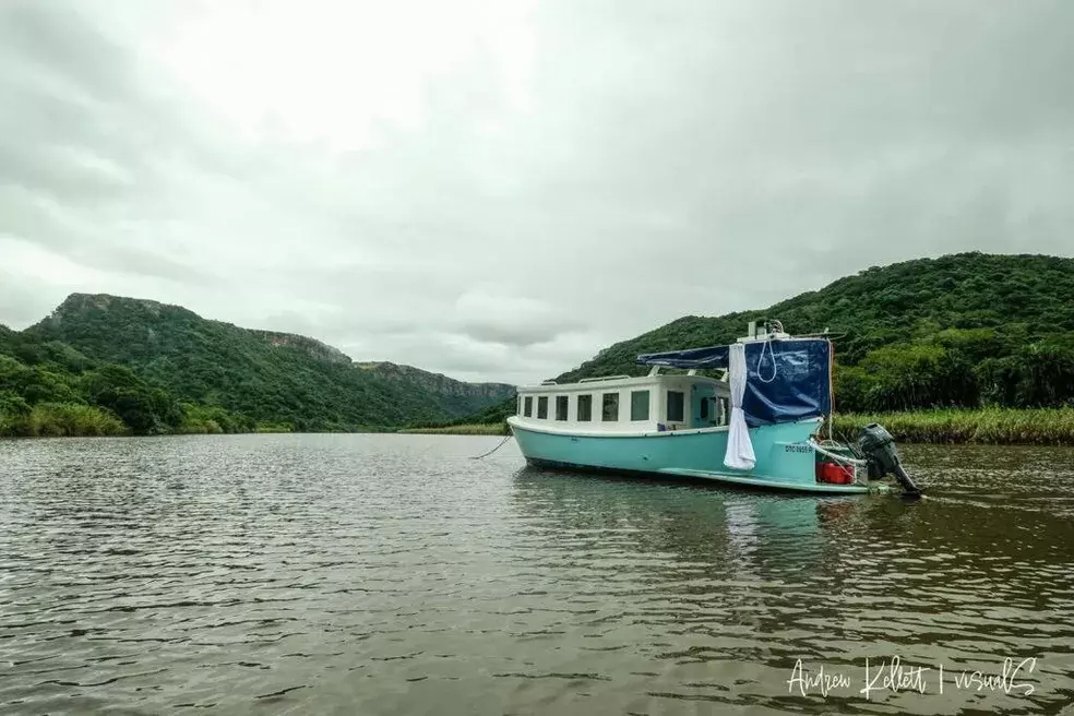 Houseboat Charters