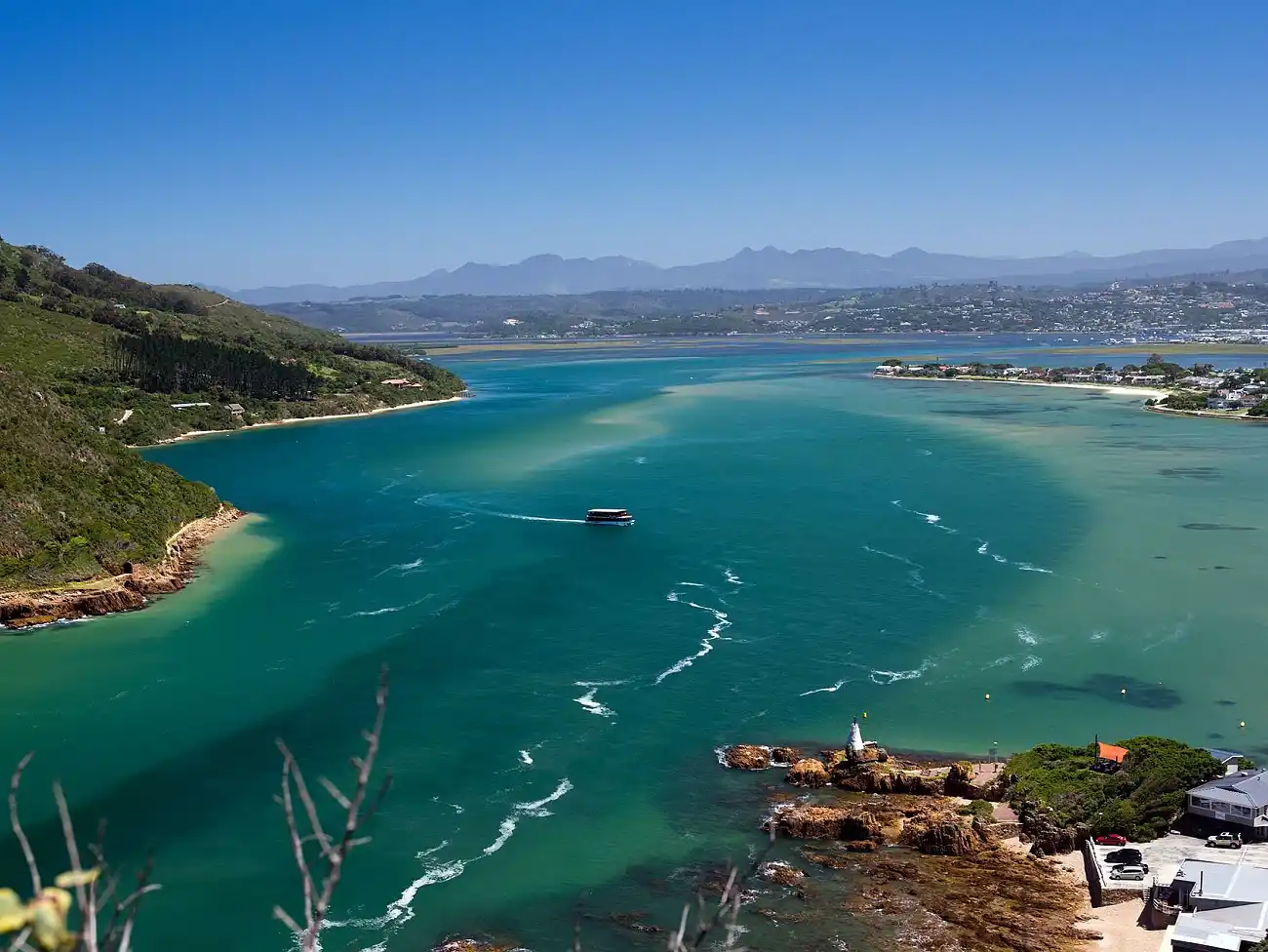 Scenic Flights in the Wilderness National Park
