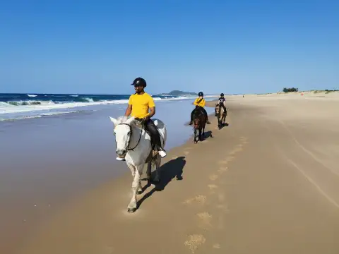 Bhangazi Horse Safaris - Beach Horse Rides