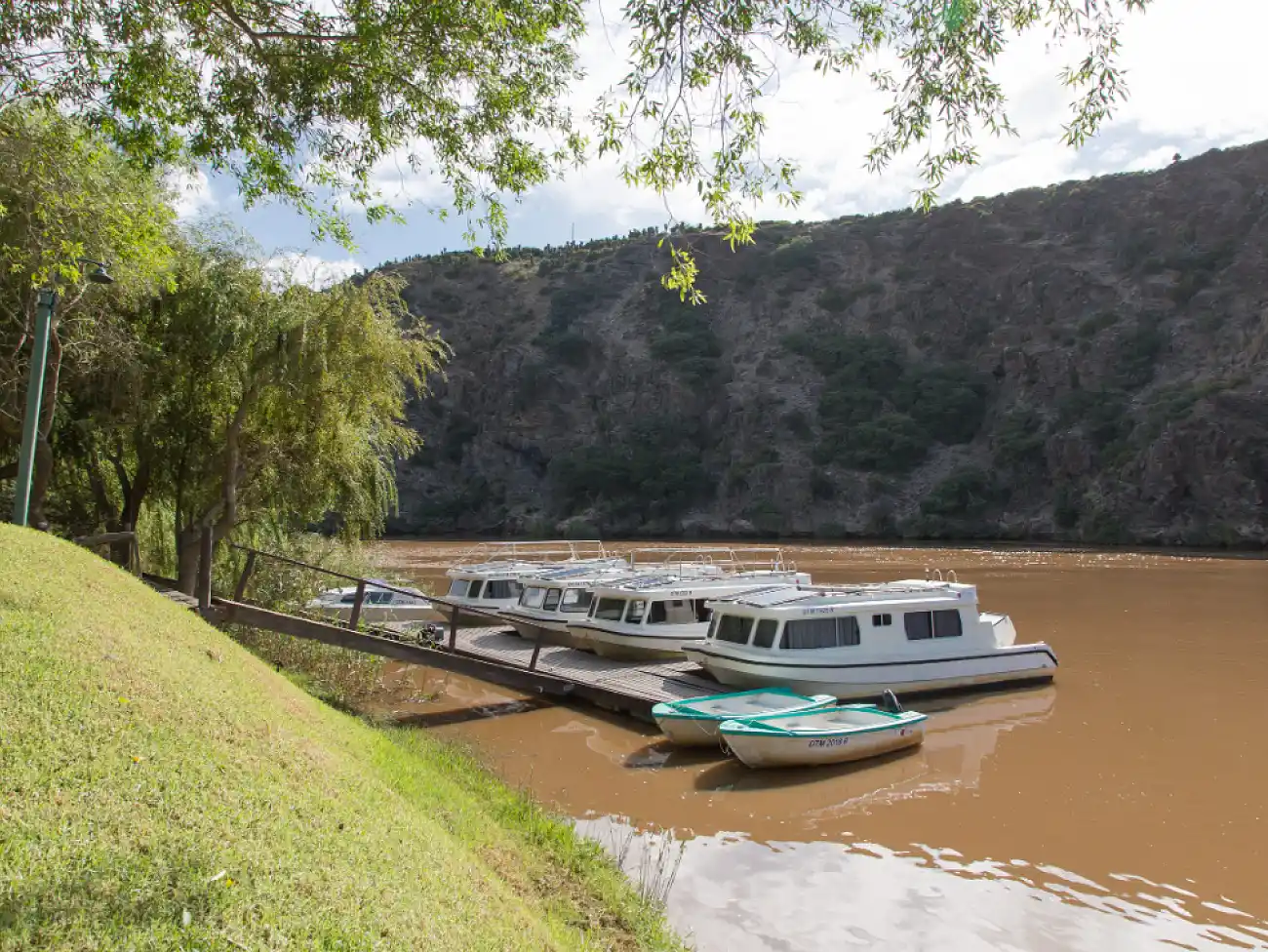 Houseboat Charters in Malgas