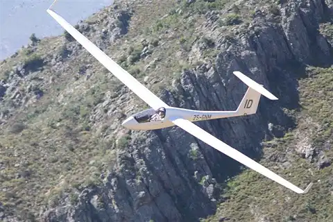 Cape Gliding Club - Gliding