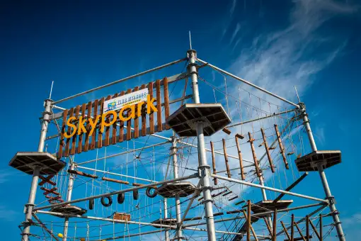 Chimp & Zee - Club Mykonos Skypark - Rope Course