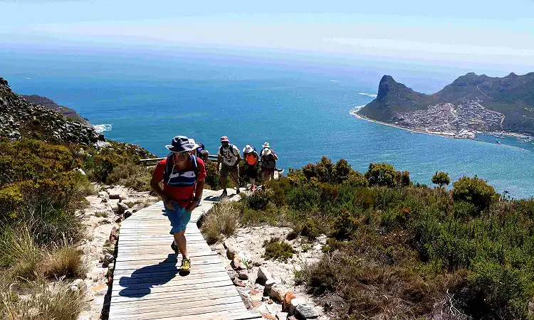 Escape+Explore - Hiking