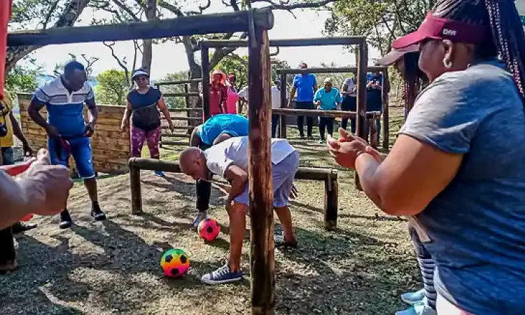 Extreme Adventure Camp - Team Building