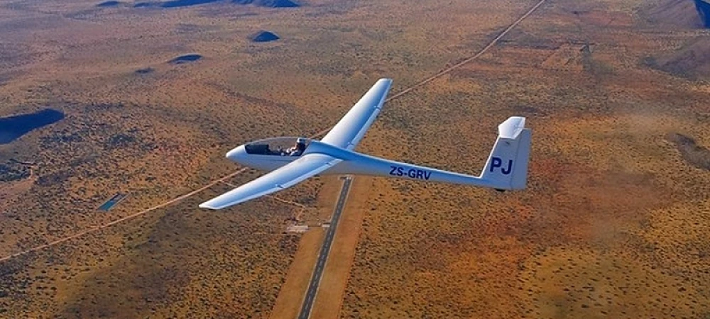 Howick Gliding Club - Gliding