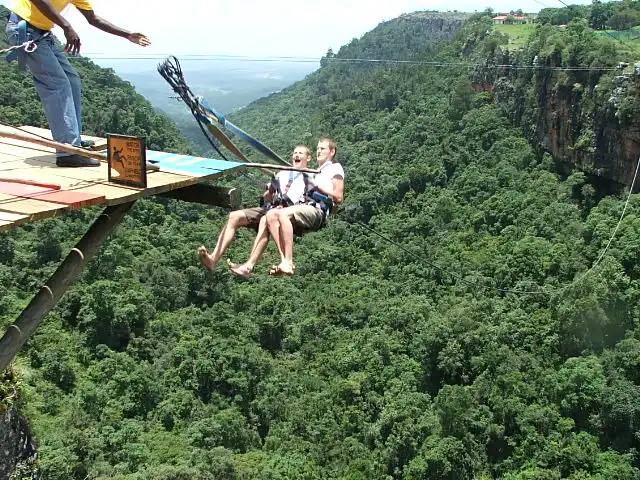 Gorge Swing