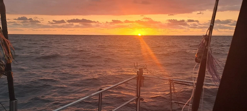 Island Adventure Charters - Sunset Cruises
