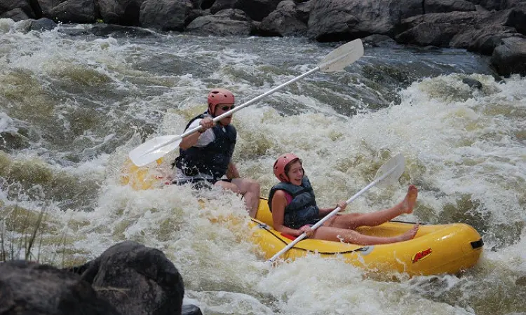 Khamkirri - Orange River Rafting