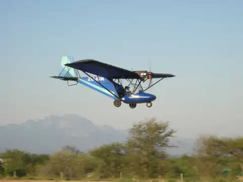 Leading Edge Flight School - Microlight Flights