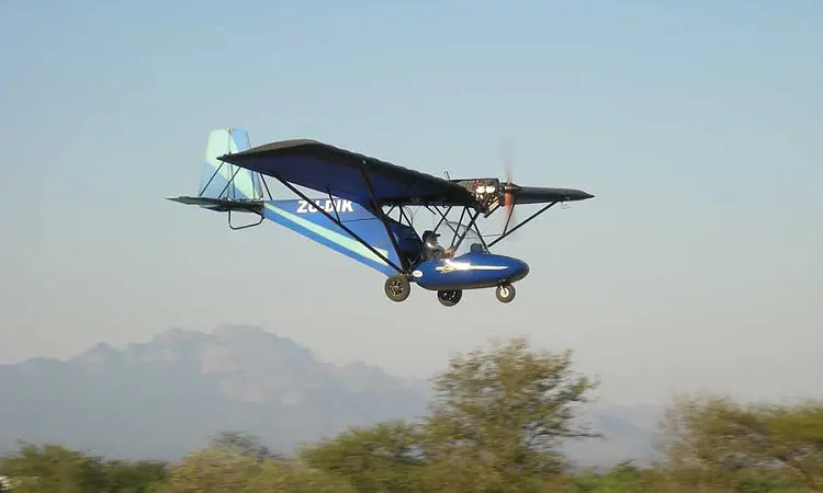 Leading Edge Flight School - Microlight Flights