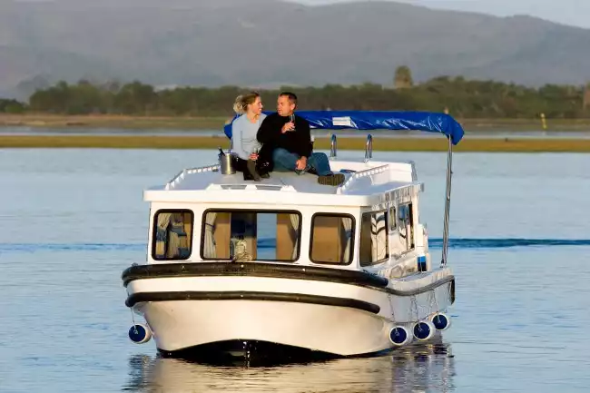 Houseboat Charters