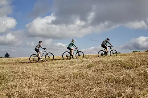 Misty Mountain Meanders - Bicycle Tours