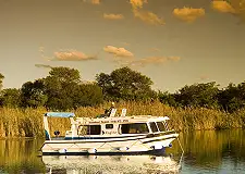 Houseboat Charters