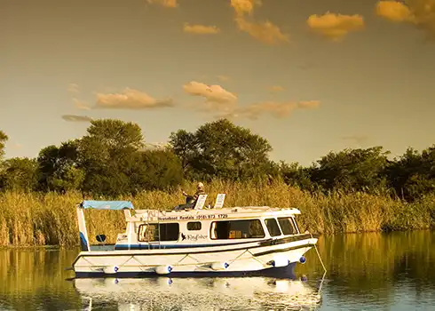 Houseboat Charters