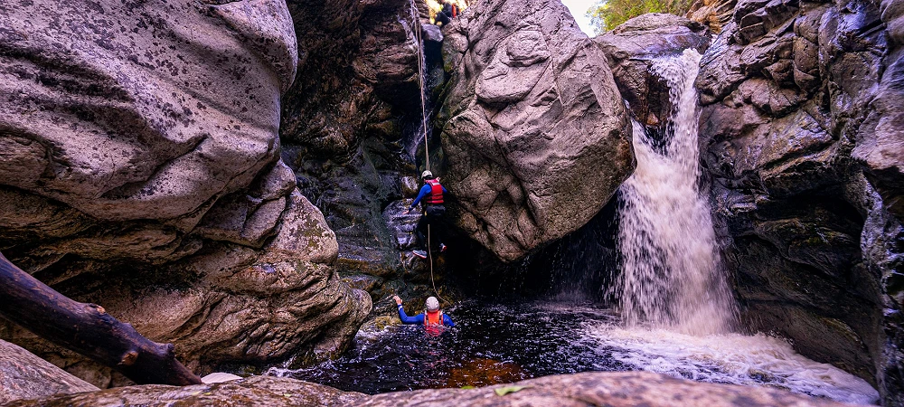 Paradise Adventures - Canyoning