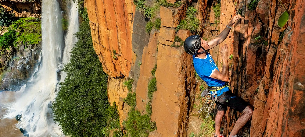 Roc 'n Rope Adventures - Abseiling