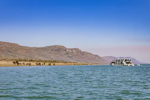 Shayamanzi Houseboat Charters