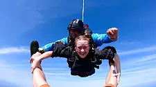 Skydiving 