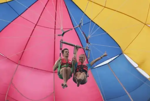 Sun City Waterworld - Parasailing
