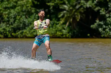 The Riverside - Wakeboarding
