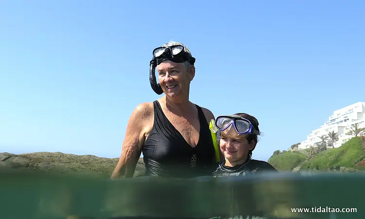Tidal Tao - snorkeling near Durban, South Africa