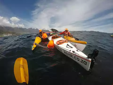 Learn to be a Paddling Guide - PaddleZone