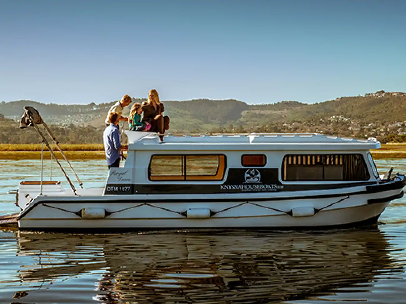 Houseboat Charters on the Knysna Lagoon