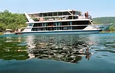 Houseboat Charters