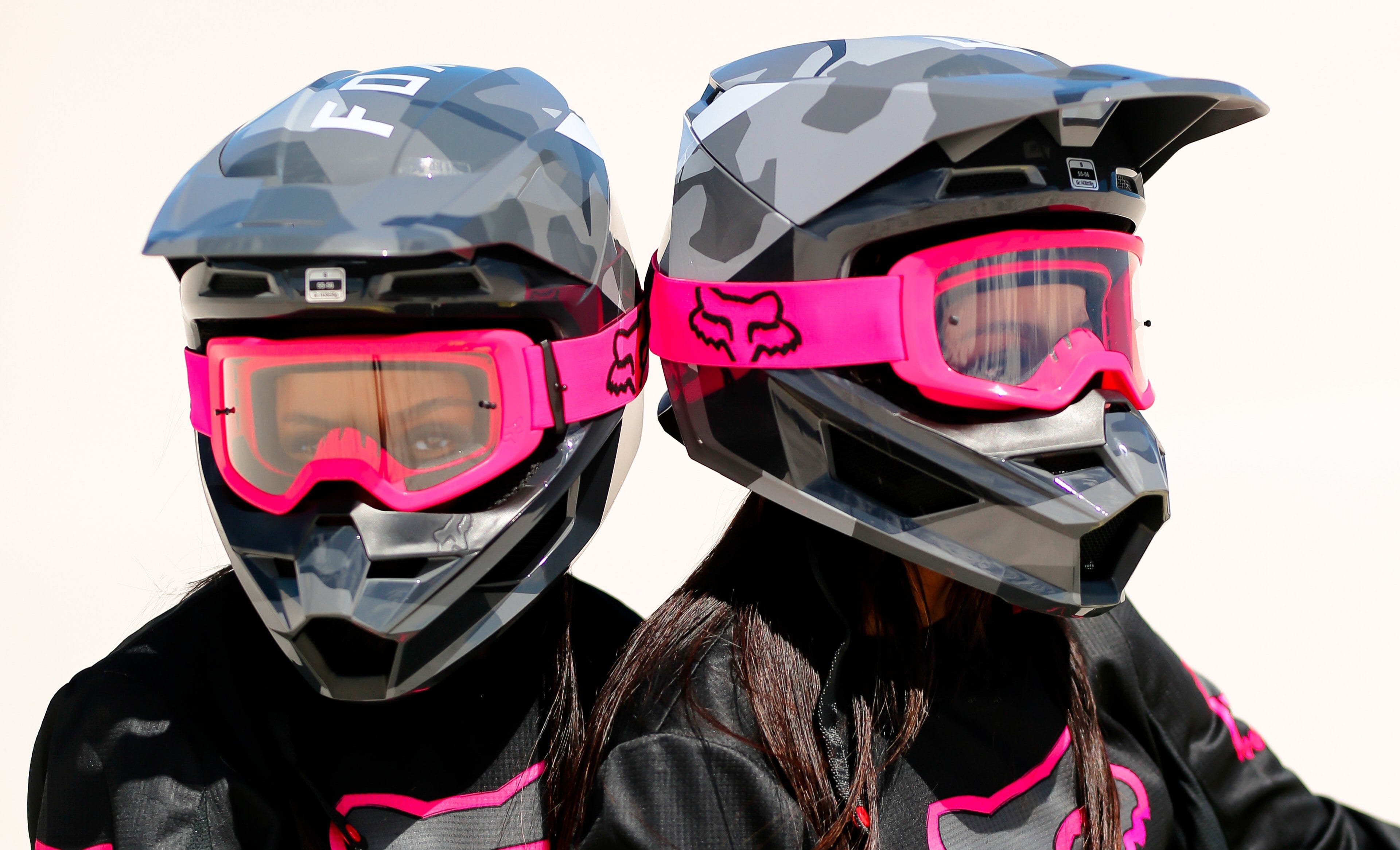 Twin Adventures In The Atlantis Sand Dunes